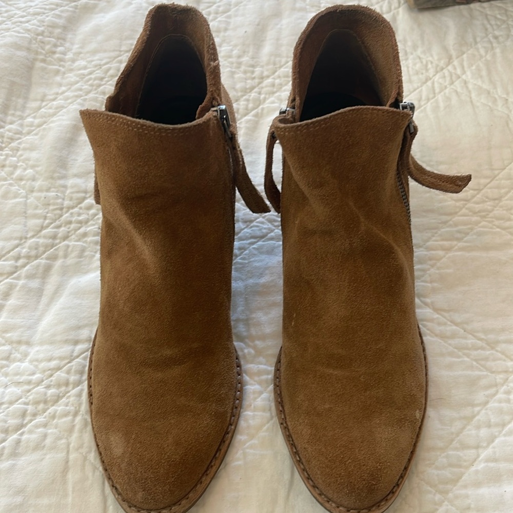 Women’s ankle boots
